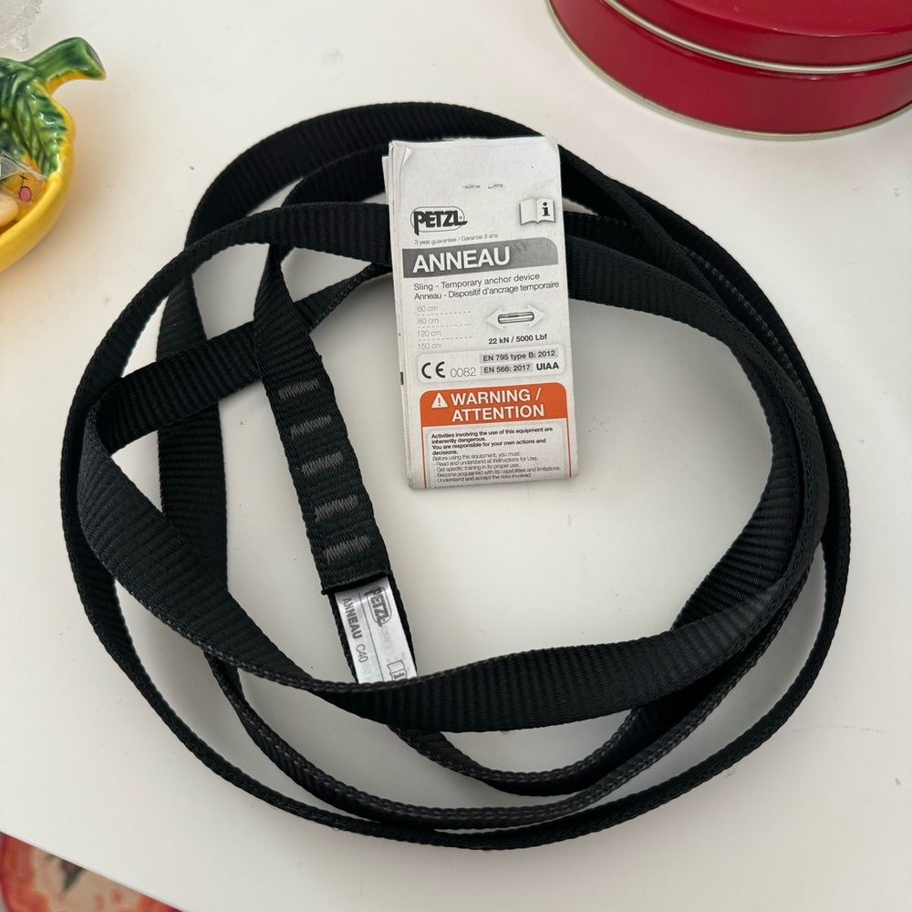 Petzl Anneau Sling for Rock Climbing - Black/120cm